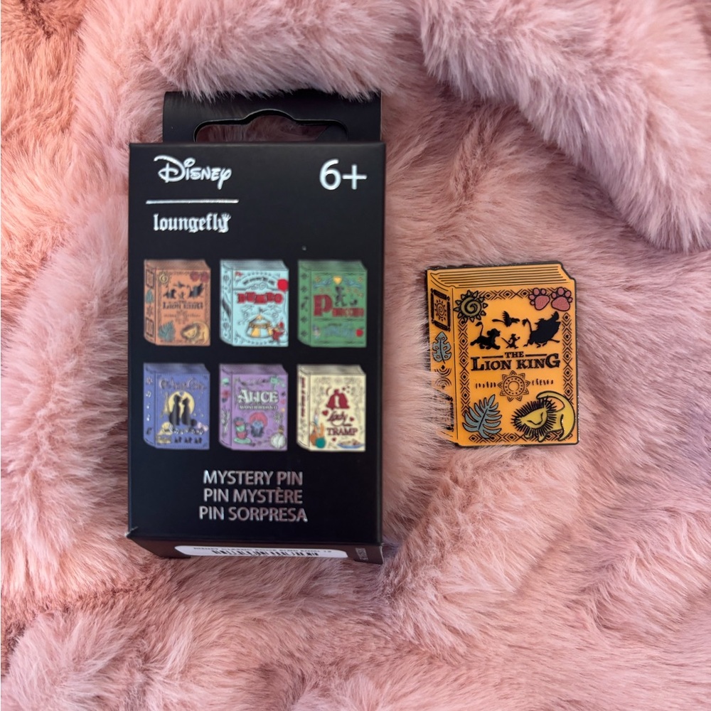 Disney Loungefly Pin